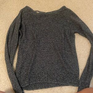 GRAY LIGHTWEIGHT SWEATER
